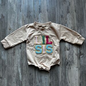 Lil Sis Romper Long Sleeve Beige Colorful Crewneck Little Sister 3-6 Months